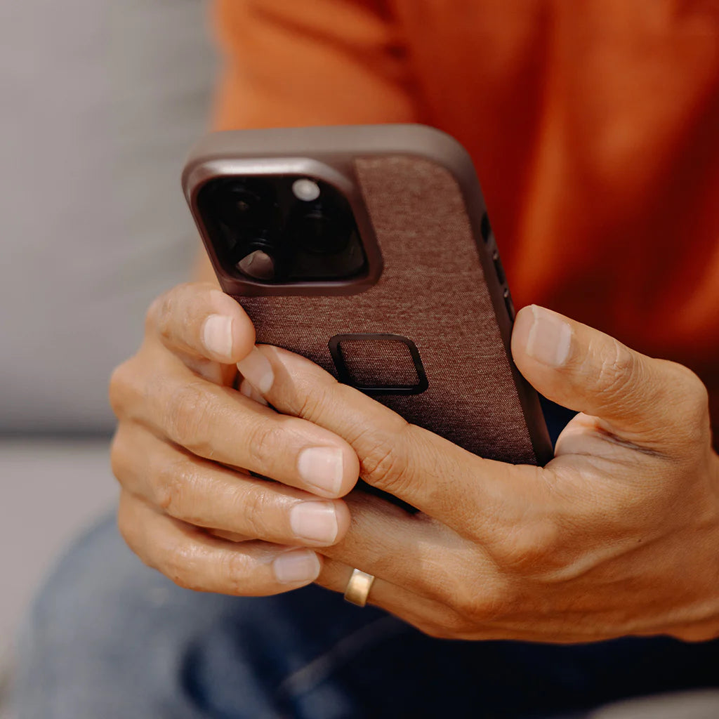 Peak Design Everyday Deksel til iPhone 15 - Svart