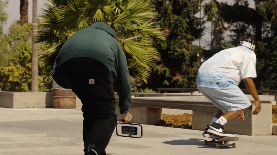 Moment Mobile Filmmaker Stativ med MagSafe til iPhone